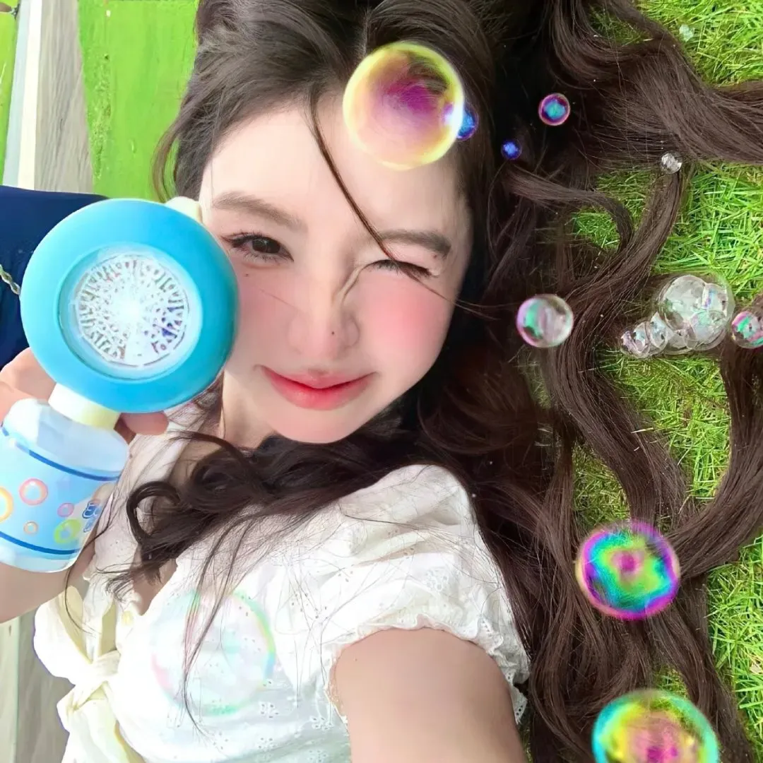 两人世界高清完整版免费观看,三年大片三年大全免费